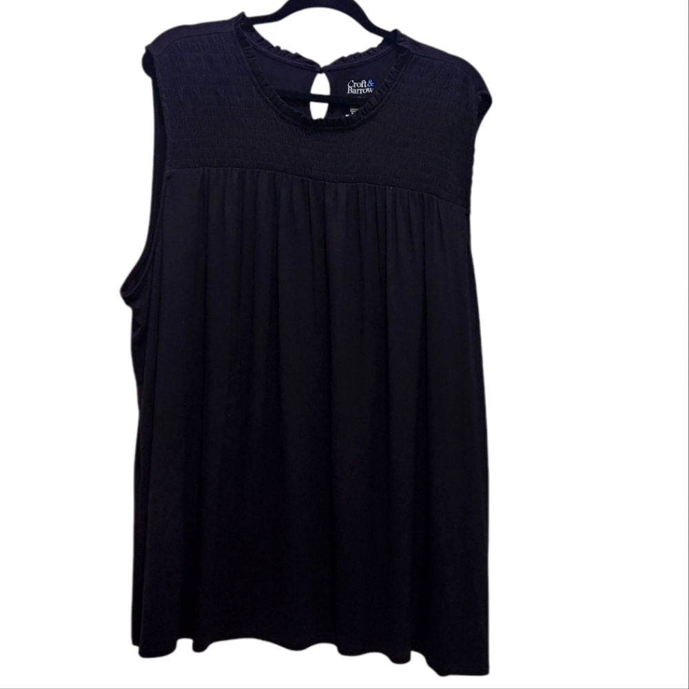 NWT Croft & Barrow Smocked Black Sleeveless Top Plus Size 3X Keyhole Back